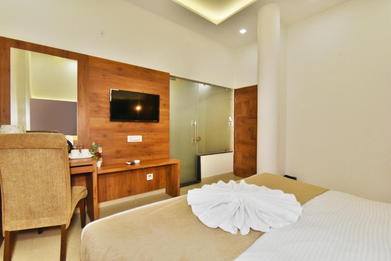 Hotel Sallow International-Hotel Near Golden Temple Амритсар Екстериор снимка