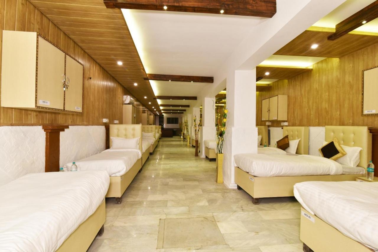 Hotel Sallow International-Hotel Near Golden Temple Амритсар Екстериор снимка